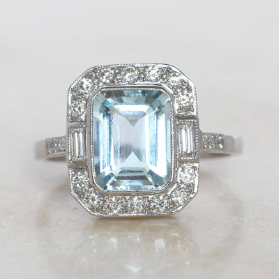 Art Deco Style 2.40 Carat Aquamarine and Diamond Cluster