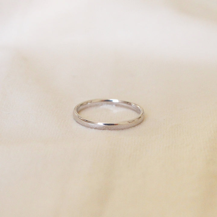 The Court Shape Wedding Band