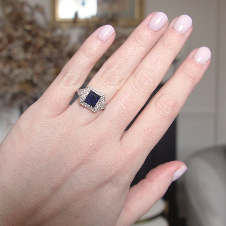 French Art Deco 2.45 Carat Sapphire and Old Cut Diamond Cluster