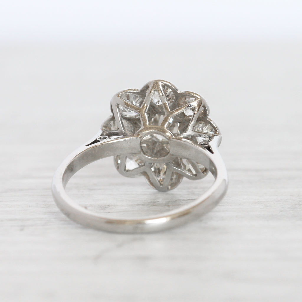 Art Deco 1.85 Carat Old Cut Diamond Daisy Cluster