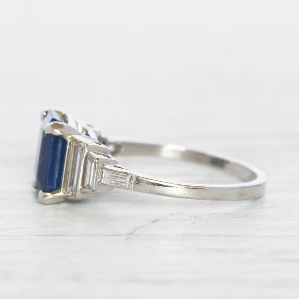 Art Deco 2.21 Carat Sapphire and Diamond Ring