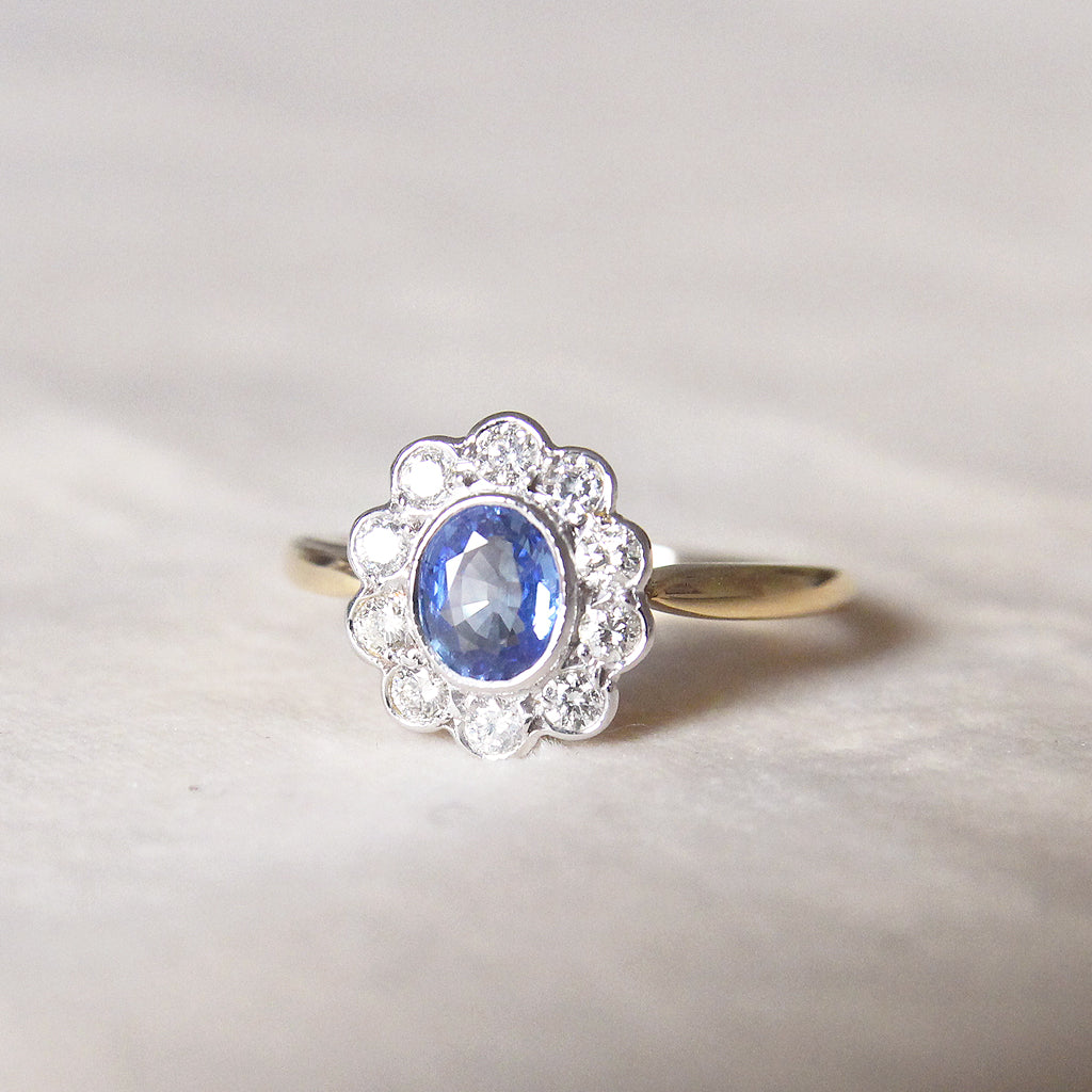 Vintage Style 0.60 Carat Cornflower Blue Sapphire and Diamond Cluster