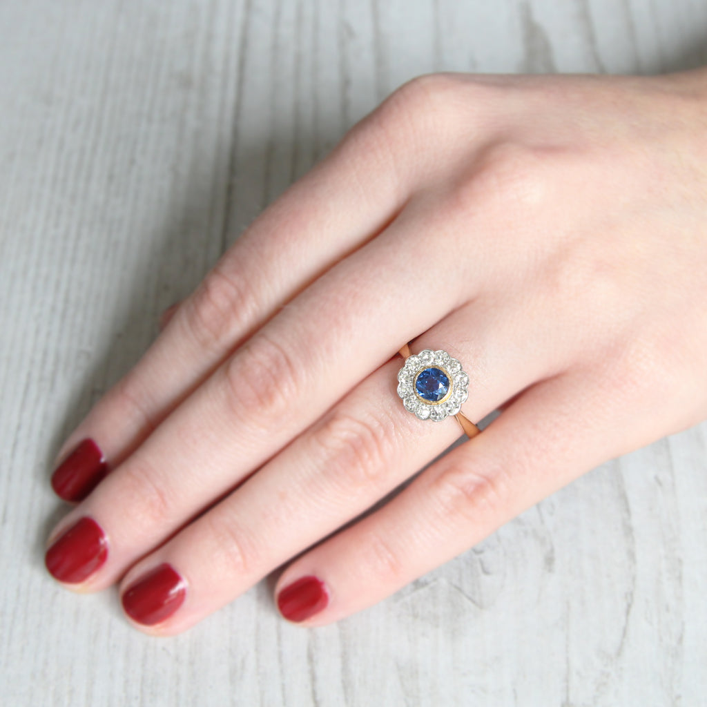 Edwardian 0.60 Carat Sapphire and Old Cut Diamond Cluster Ring