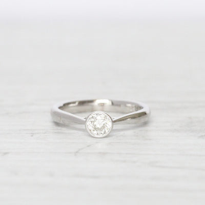 Contemporary 0.33 Carat Brilliant Cut Diamond Solitaire