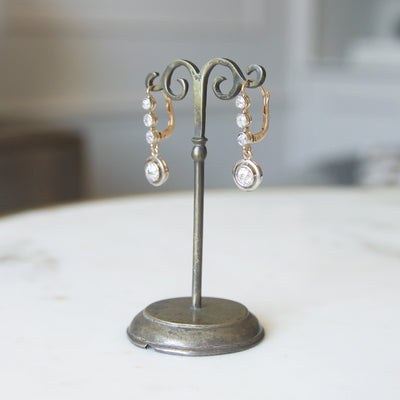 Art Deco 0.90 Carat Old Cut Diamond Drop Earrings