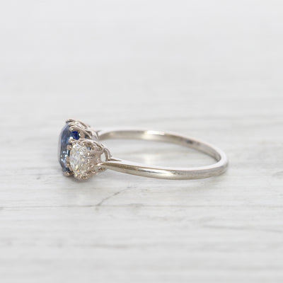 Vintage Style 1.34 Carat Cornflower Blue Sapphire and Diamond Three Stone