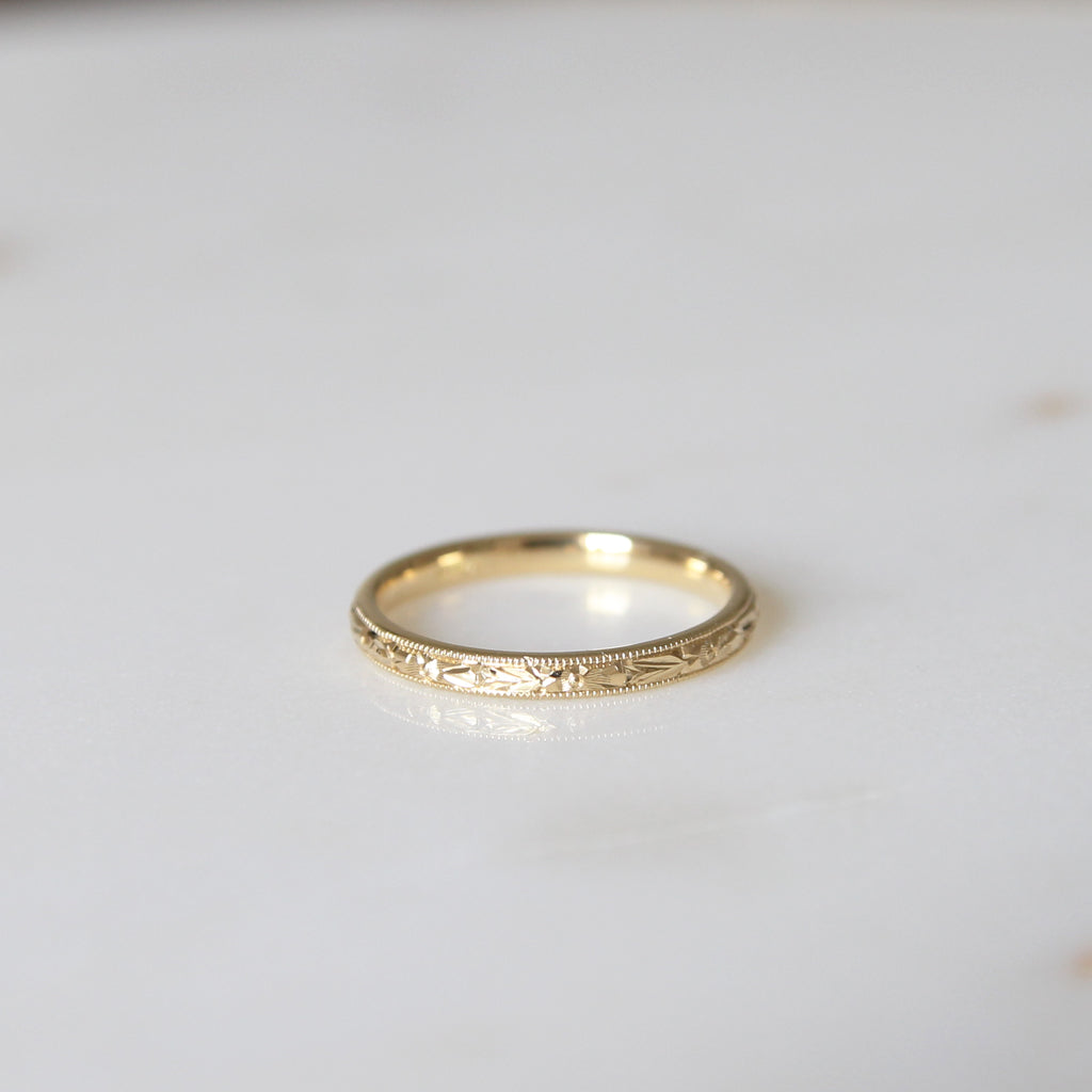 The Orange Blossom Band - Vintage Style Engraved Wedding Band