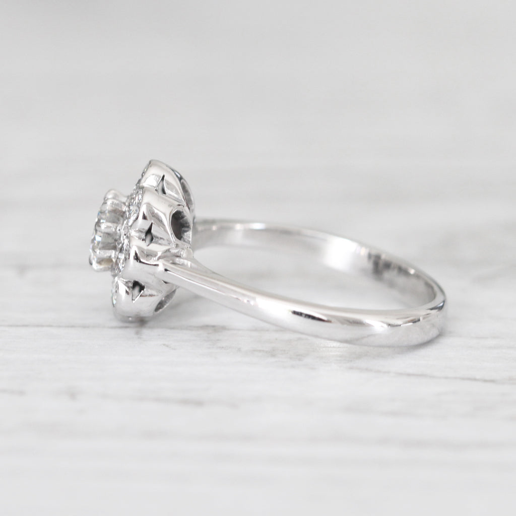 Vintage 0.78 Carat Brilliant Cut Diamond Daisy Cluster Ring