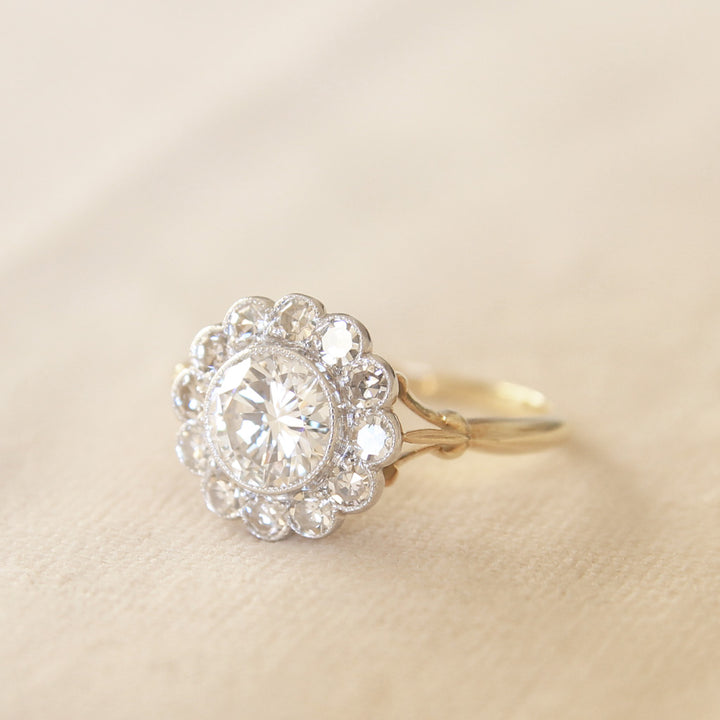 Vintage 1.43 Carat Brilliant Cut Diamond Daisy Cluster