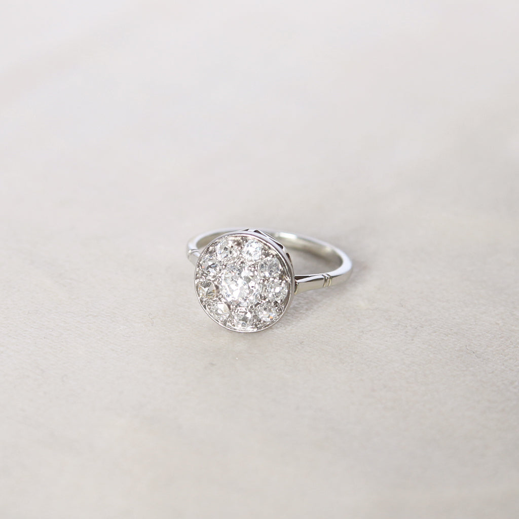 French Edwardian 0.90 Carat Old Mine Cut Diamond Cluster Ring