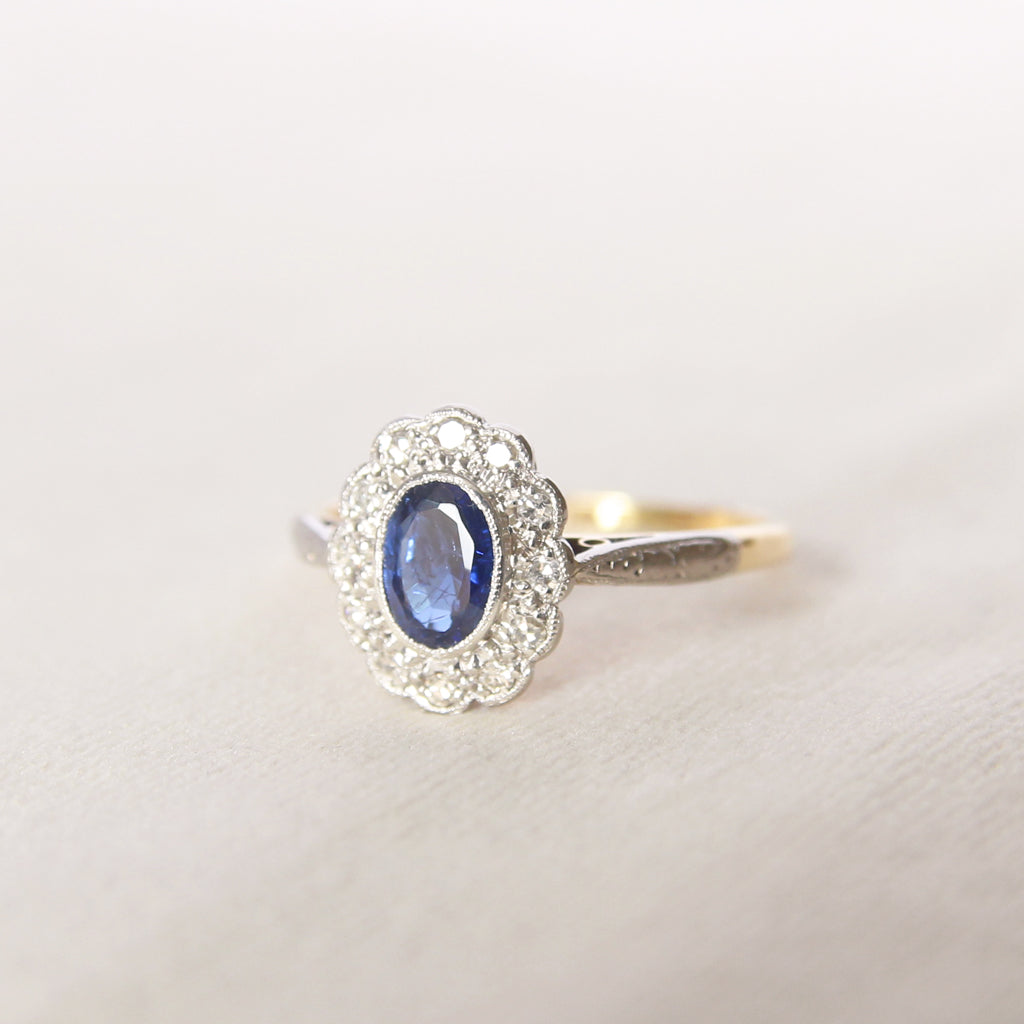 Edwardian 0.65 Carat Sapphire and Diamond Cluster